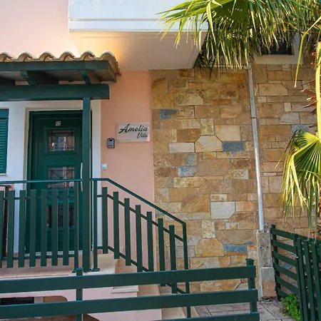 Amelia Villa Nikiana